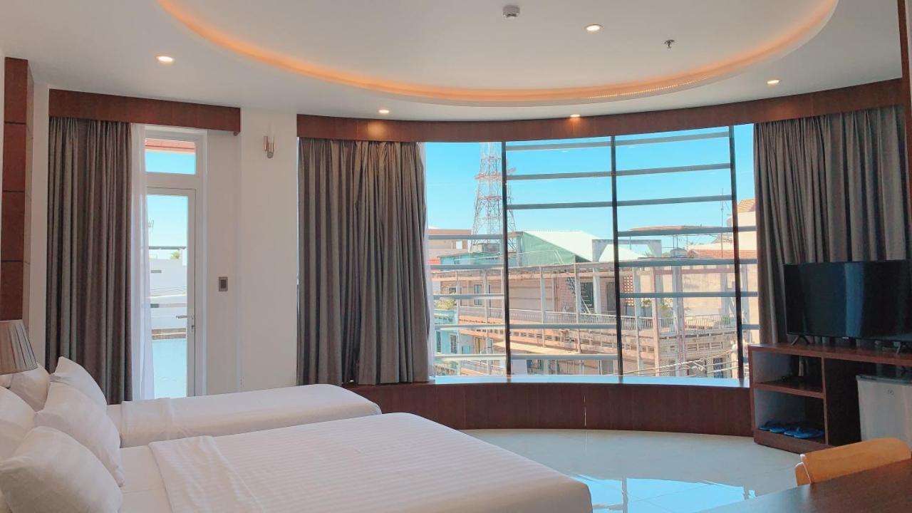 Quoc Thanh Hotel Long Khanh Экстерьер фото