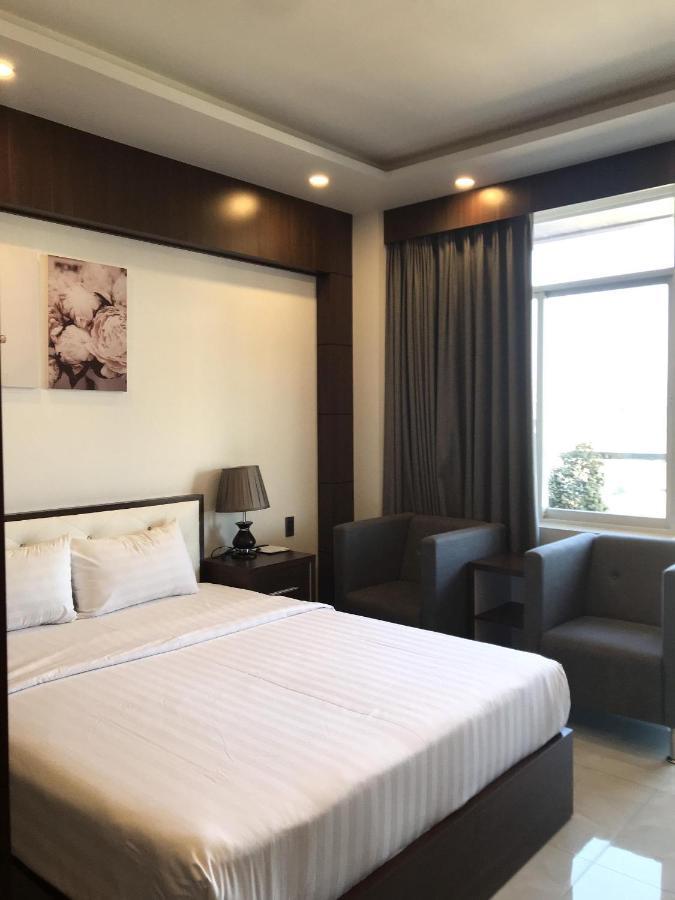 Quoc Thanh Hotel Long Khanh Экстерьер фото