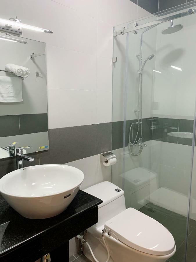 Quoc Thanh Hotel Long Khanh Экстерьер фото