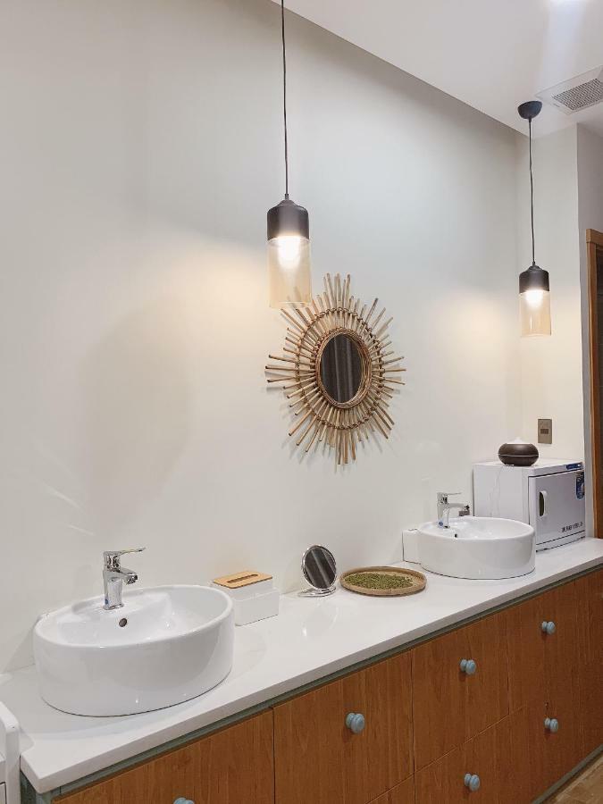 Quoc Thanh Hotel Long Khanh Экстерьер фото