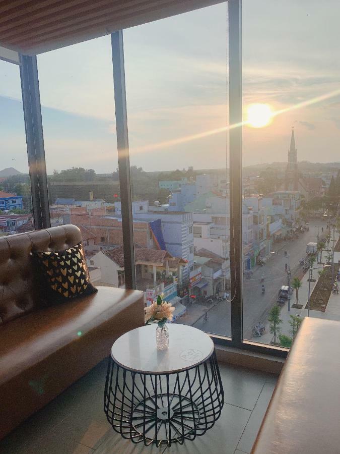 Quoc Thanh Hotel Long Khanh Экстерьер фото