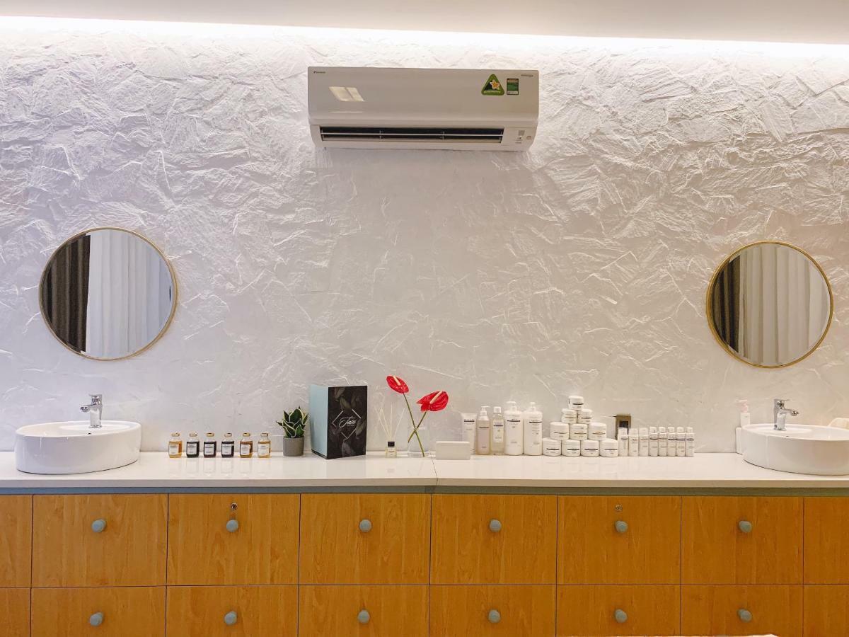 Quoc Thanh Hotel Long Khanh Экстерьер фото